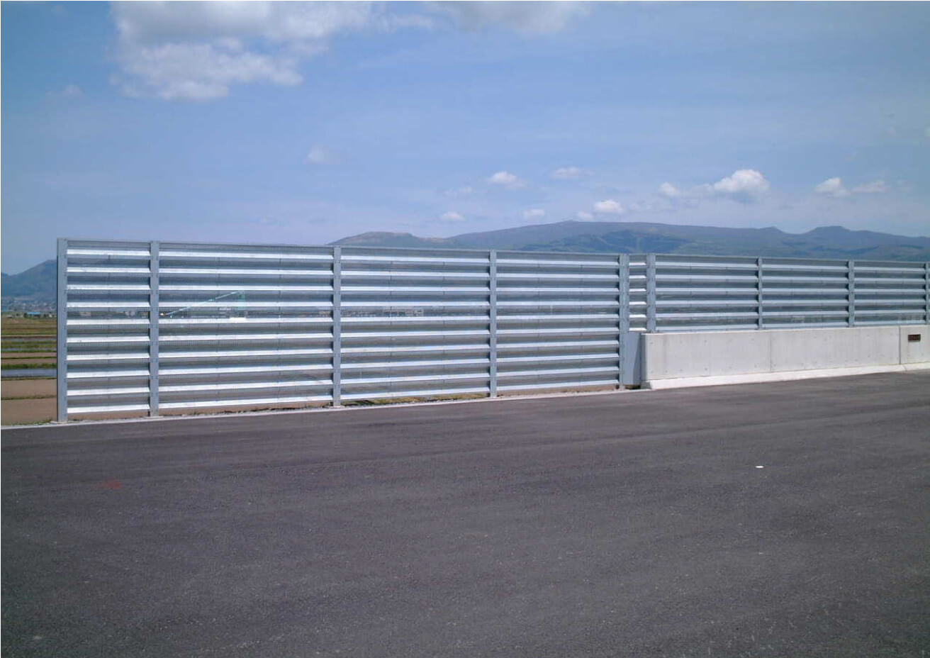 防風・防雪柵 / ブラストフェンスの施工例 